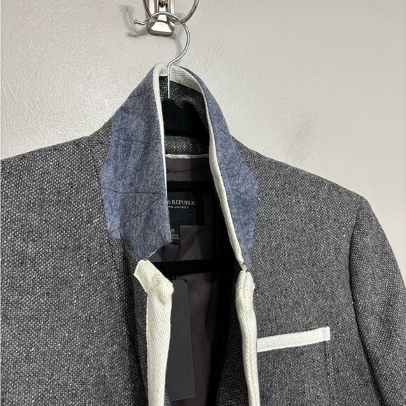 NWT Banana Republic Hack ing Jacket in Piped Grey - Size 8 - Picture 10 of 10